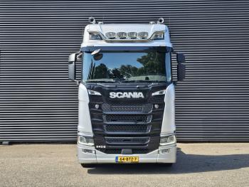 S540 4x2 / PARKING COOLER / 2 TANKS / FULL AIR